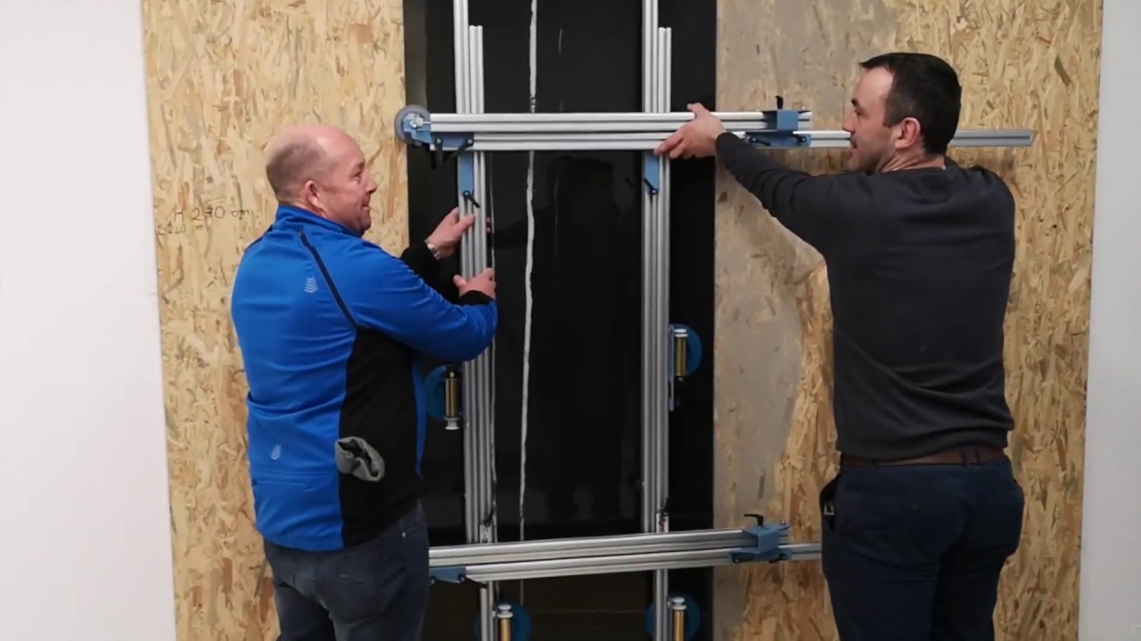 Transportowanie wielkoformatowych płytek systemem Sigma Kera-Lift