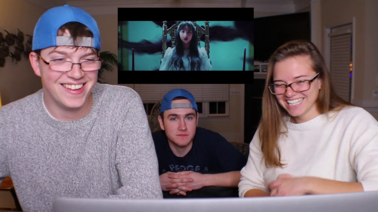 First Time Reacting to Dreamcatcher(드림캐쳐) '데자부 (Deja Vu)' MV
