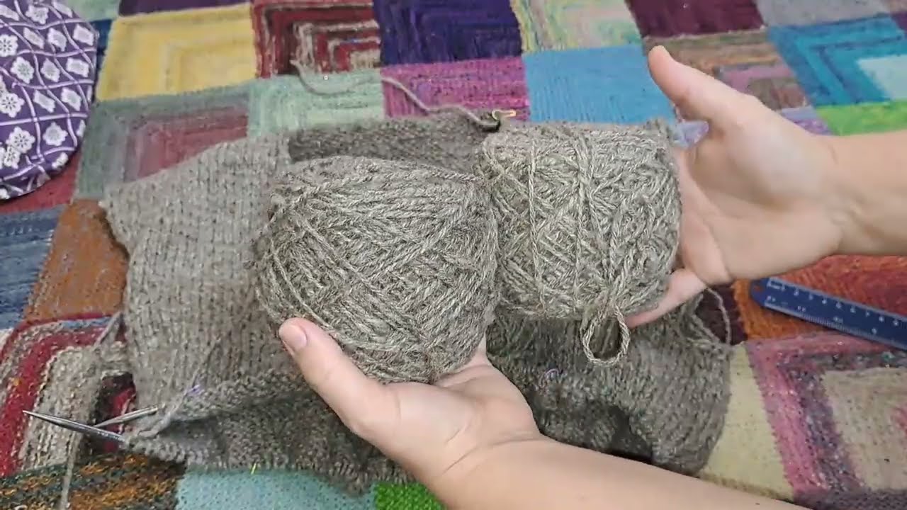 The 2nd Christmas Hoodie // a self-drafted knitting vlog