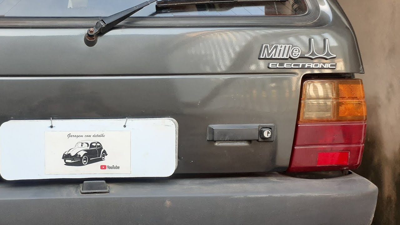 Como trocar a lâmpada da seta, ré, lanterna e freio do Uno Mille eletronic
