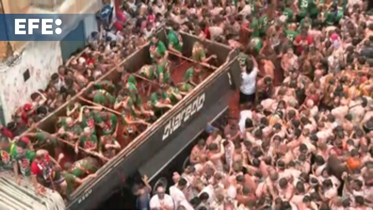 La localidad española de Buñol celebra su mundialmente conocida Tomatina
