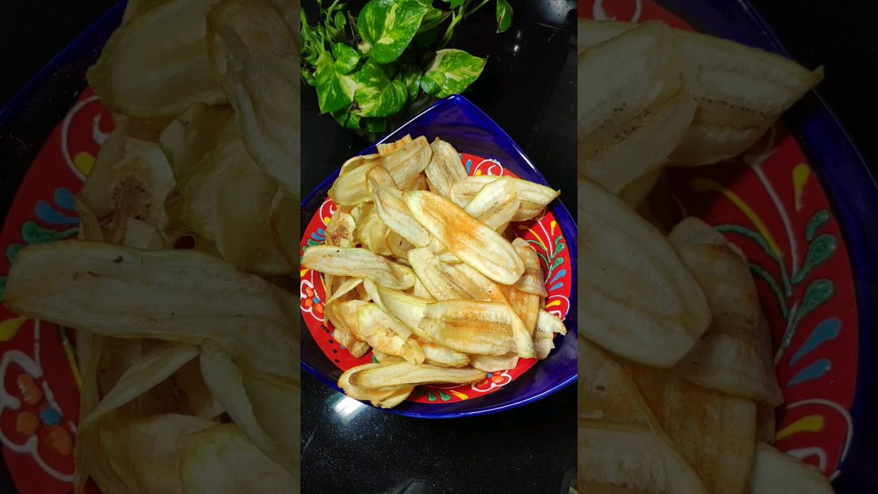 Vazhakkai Chips/Banana chips ❣️#shortrecipe #shorts #reels #recipe #cooking #2minuteschef #snacks