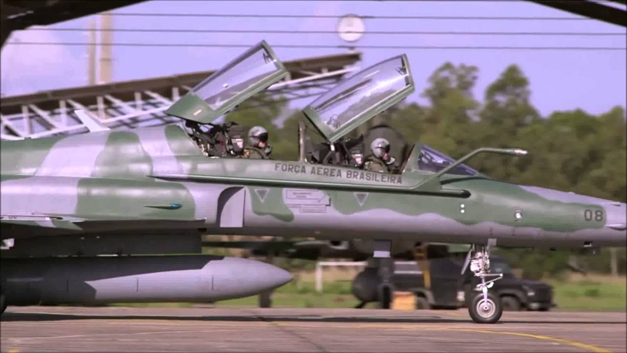 Show Aéreo na Base Aérea de Santa Cruz-AER RJ 3ºCOMAR 2015.