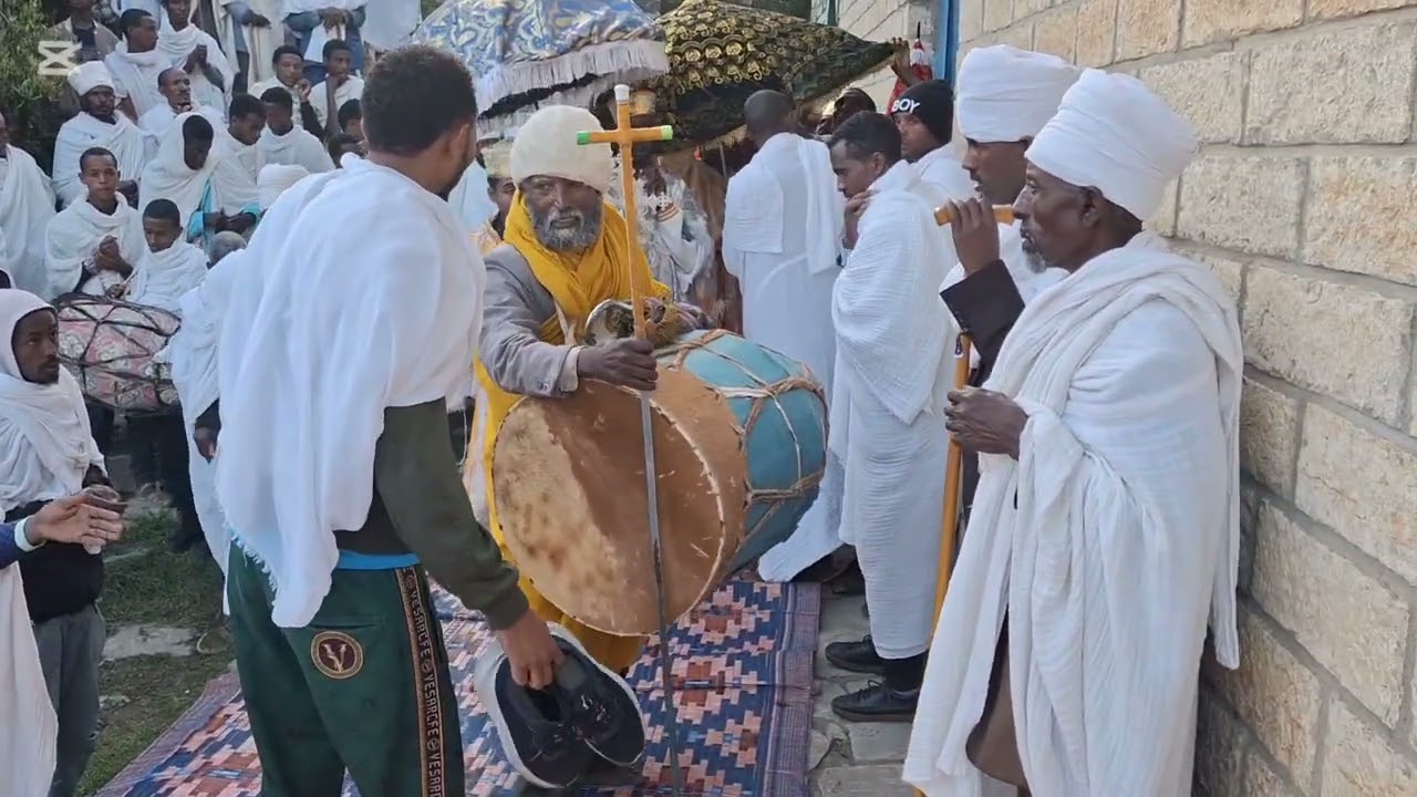 ኣቦና አሳይ ድርባ ማይ መኽደን//ፍሉይ ታሪኽ