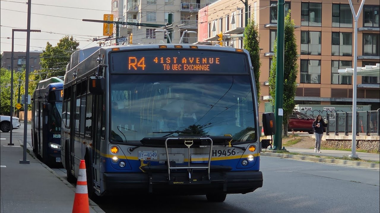 R4 41st Ave to UBC (9456 2009 Novabus LFS HEV)
