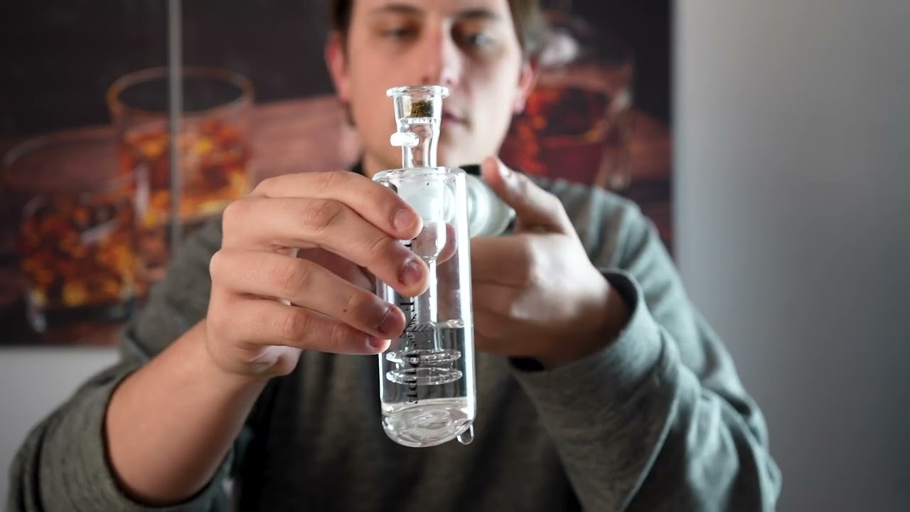 Dive into Freeze Pipe's Bubbler Pro: Where Style Meets Function! ❄️💨