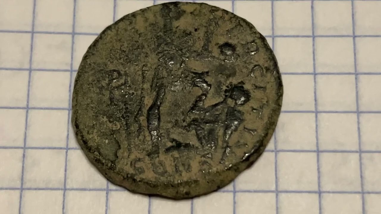 Estaurograma y Crismón en monedas acuñadas en Constantinopla en los siglos IV y VI d.C.