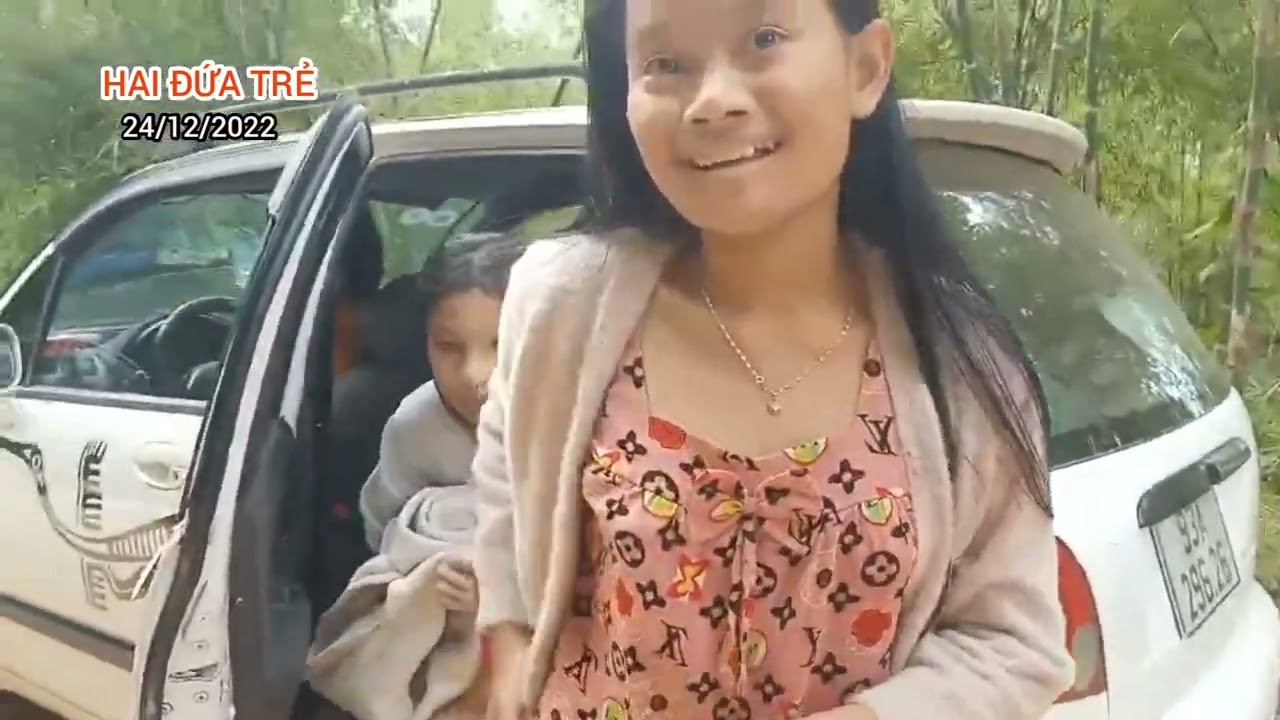 VỀ SÓC NGÀY CUỐI TUẦN - HAI ĐỨA TRẺ BỊ TRAO NHẦM Ở BÌNH PHƯỚC