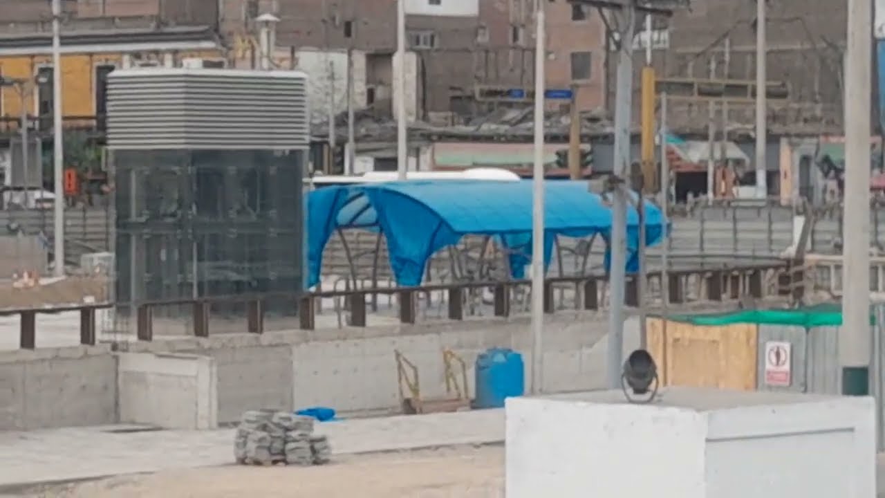 Desde los exteriores de la ESTACION MANCO CAPAC de la Linea 2 del Metro de Lima y el Callao.