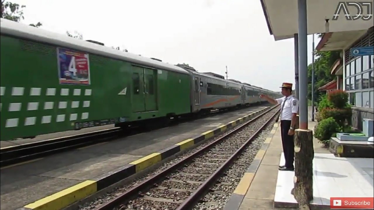 Kompilasi Kereta Kecepatan Tinggi 100Kmph Melintas Stasiun Cipunegara #1