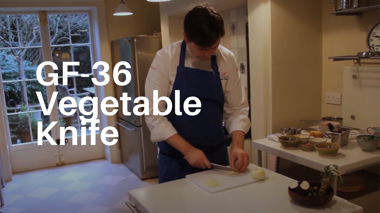 Kenneth Culhane makes a colourful vegetable Broth with the Global GF-36