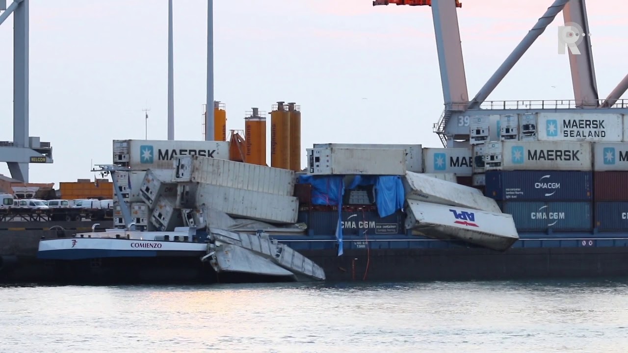 Veertig containers vallen in het water bij Maasvlakte - Video: MediaTV en Clinton Put