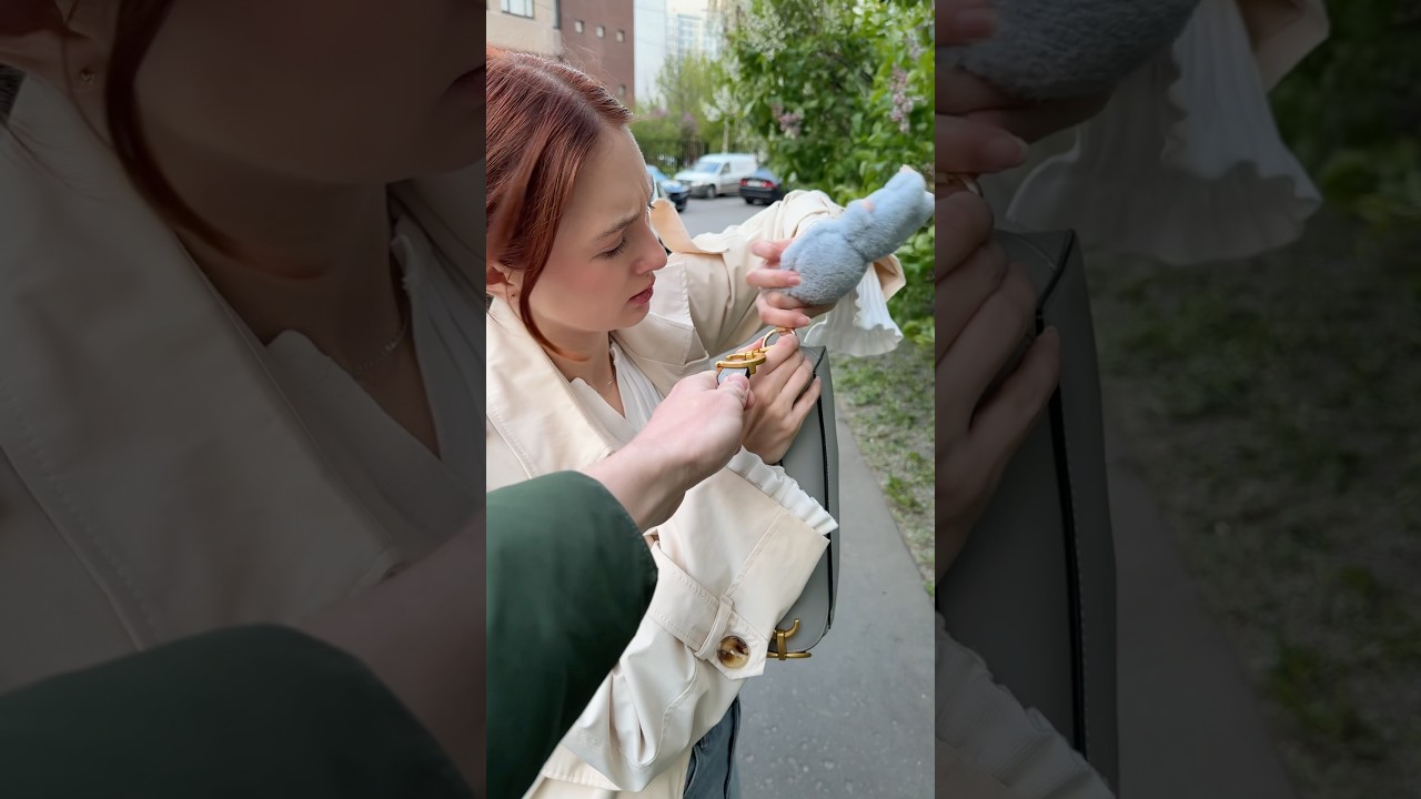Когда лабубу &mdash; самое важное 😄 don&rsquo;t touch my #labubu 🤣 #popmart