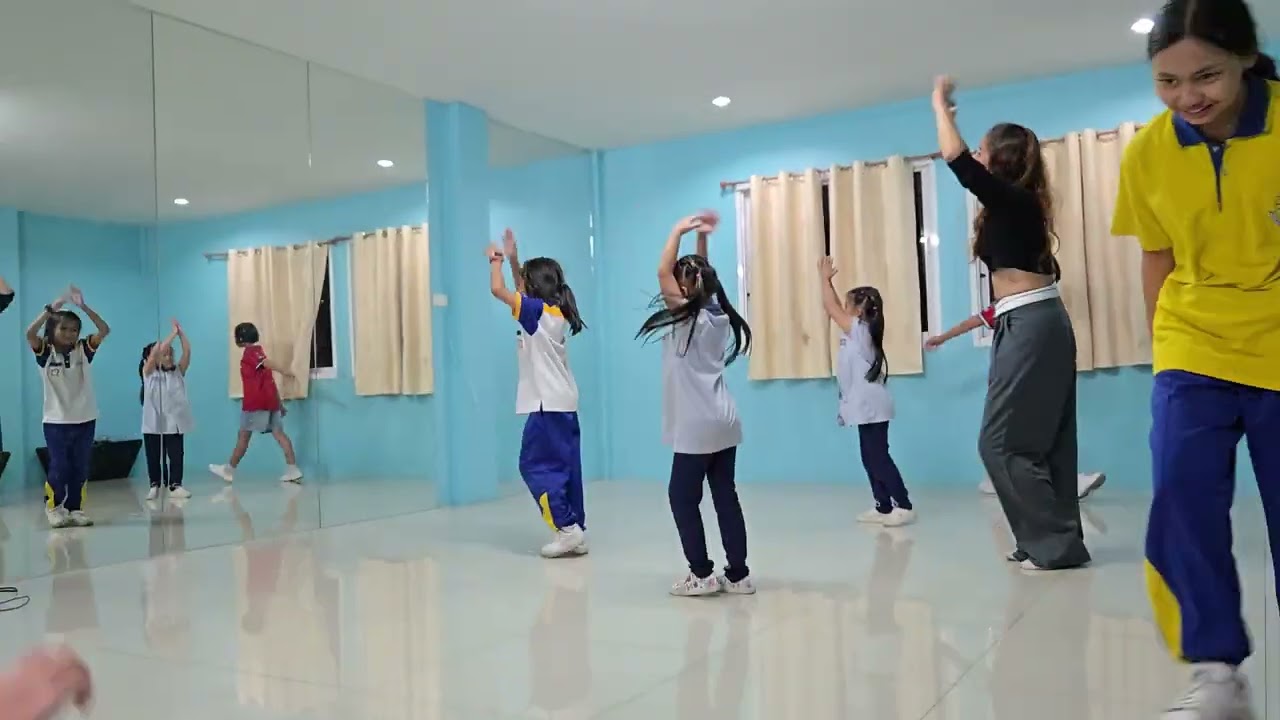 ซ้อม… เต้นวันเด็ก 1/6  ศุกร์ที่ 09 มกราคม 2569