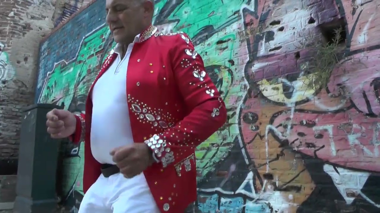 BAILANDO BACHATA