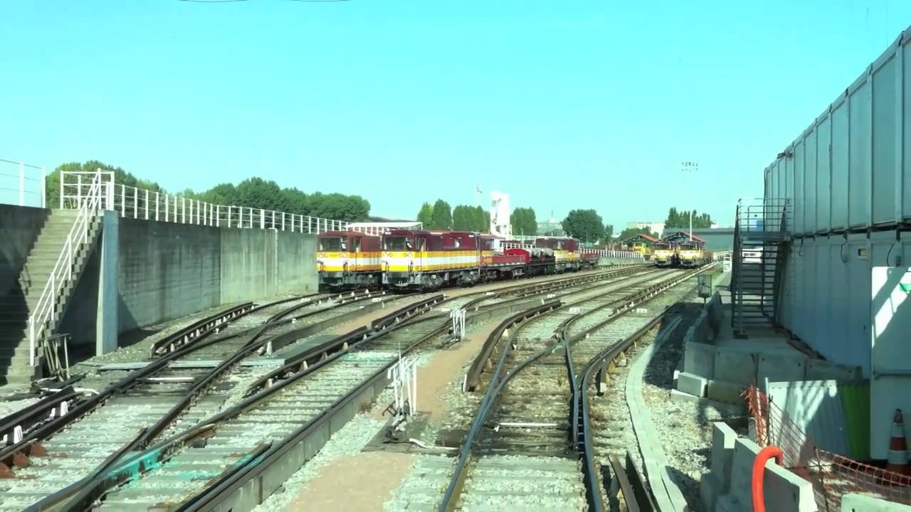 Sortie des ateliers RATP de la Villette en MF-77