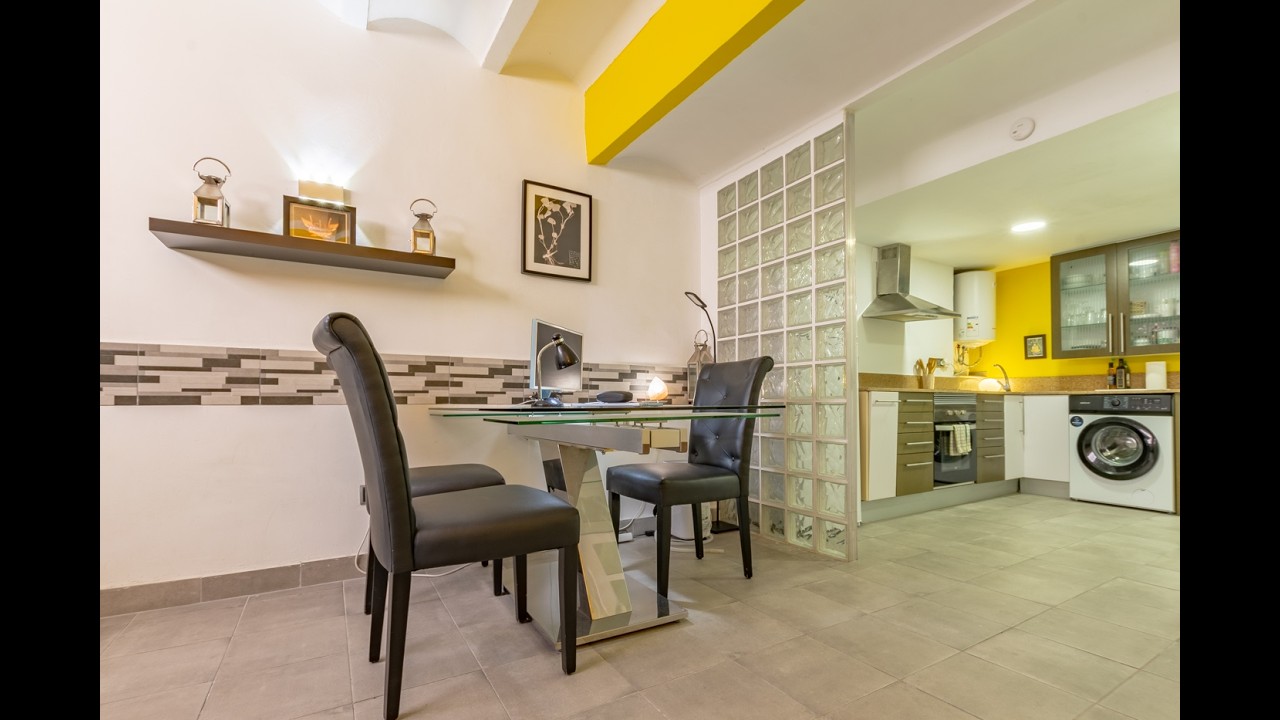 Local Reformado en Venta en Sitges Centro | Inversión Prime y Despacho Profesional