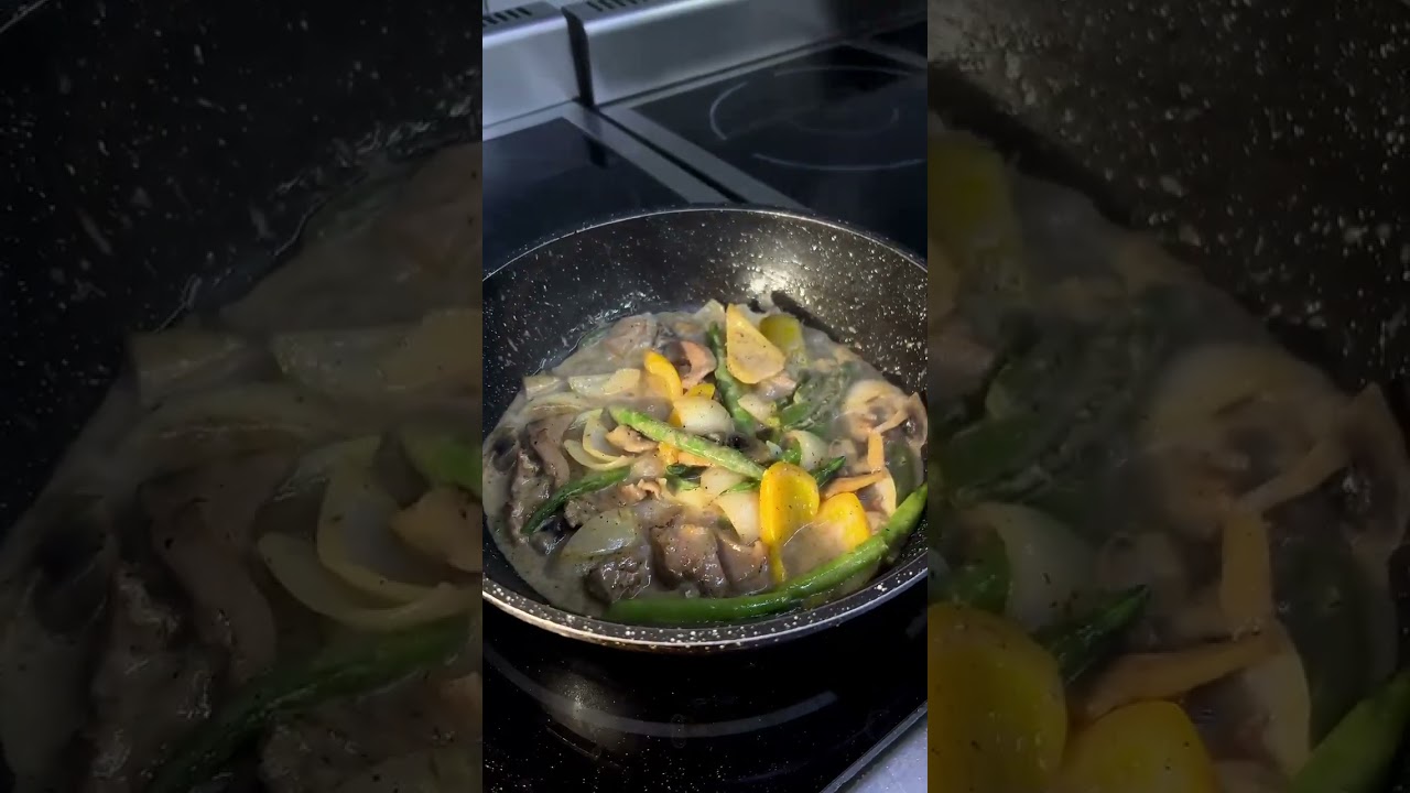 Филе индейки с овощами и сливочно-грибным соусом #еда #food #chef #рецепты #рецепт #foodie