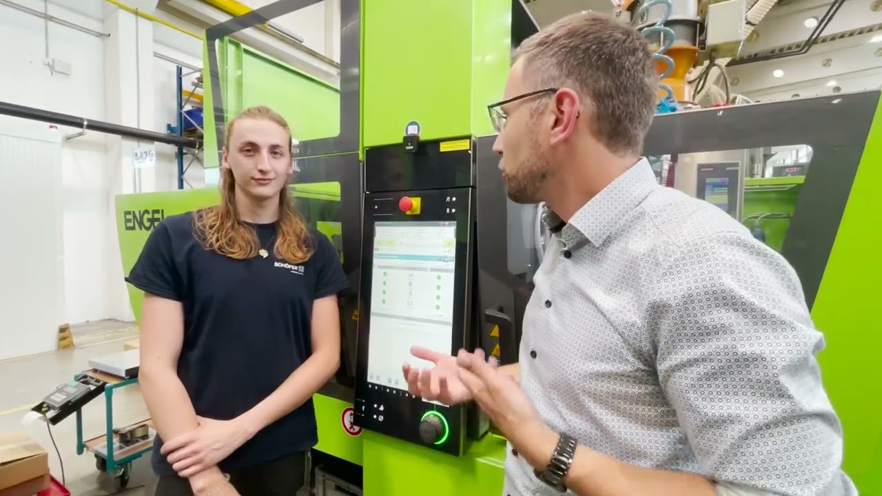 Wie Fa. Schöfer Fehler im Spritzgießprozess mit ENGEL inject 4.0 schneller findet und eliminiert