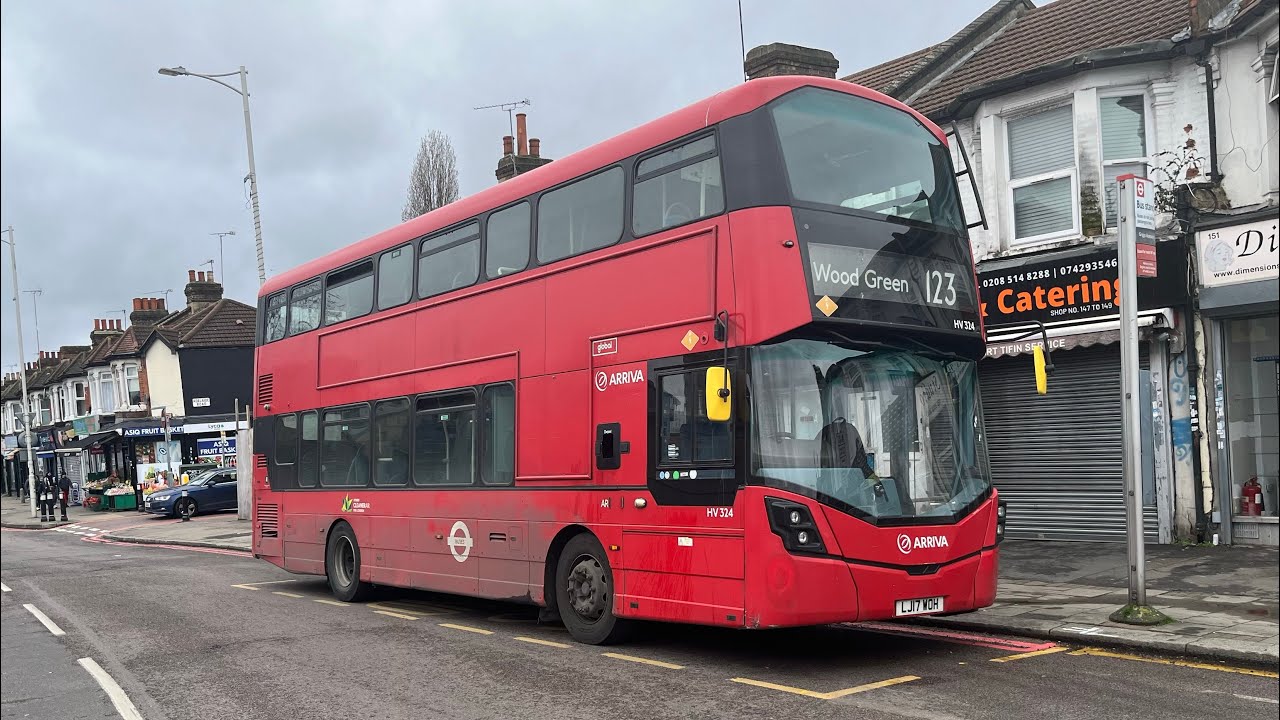 *Fast Driver* Journey on Route 123 | Arriva London North (LJ17WOH HV324)