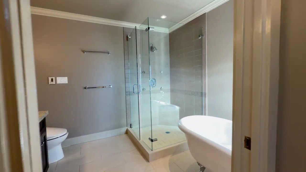 Furnished 4 Bed 4 Bath Whole House in Vancouver (Near St. George School & UBC)