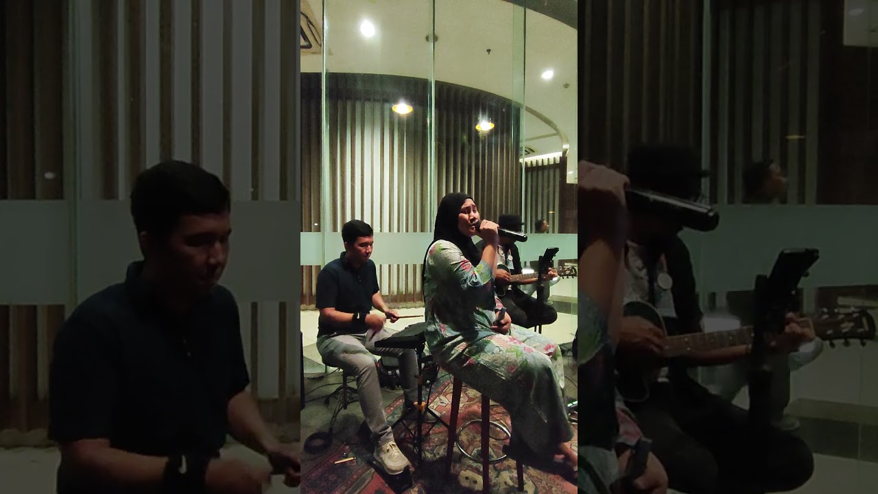 Live music accoustic cover Andaikan Kau Datang @KoesPlusLegendaMusikIndonesia 