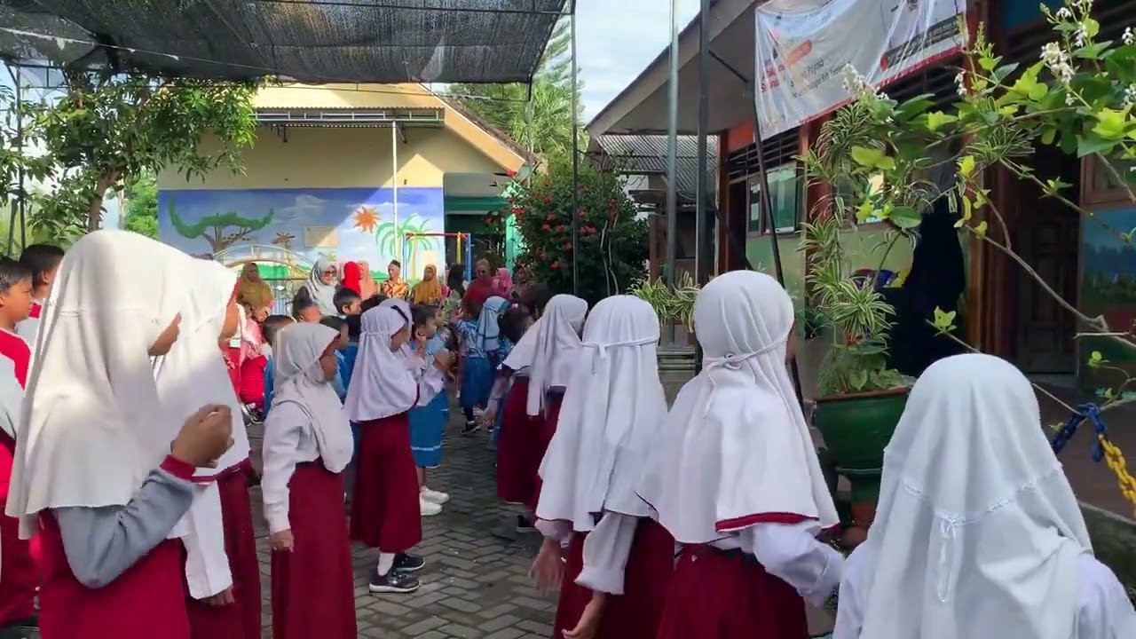Senam Anak Indonesia Hebat SDN Priyoso