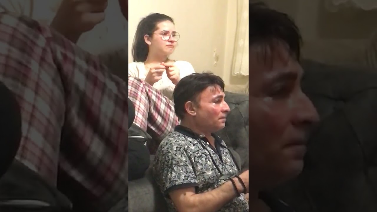 Family crying in front of a movie - See the description of the video
