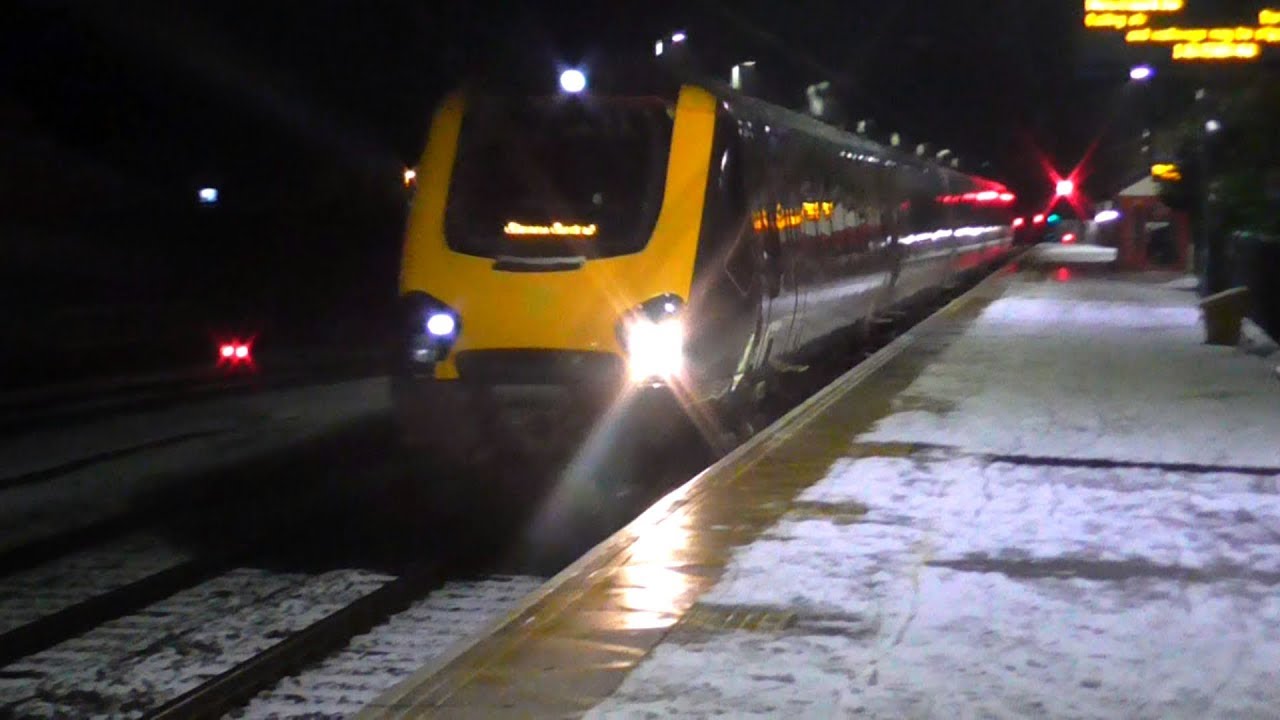 Late Evening Trains at Northallerton, ECML (In Snow) - 29/12/17