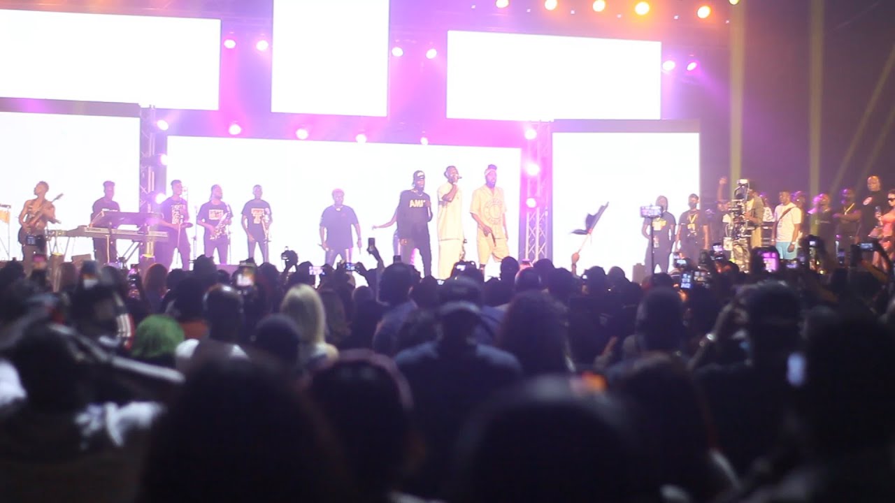 Beenie Man and Stonebwoy perform together at Bhim Concert 2021