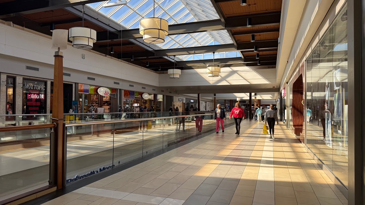 Haywood Mall | A Gorgeous Wooden Simon Mall | Greenville, SC