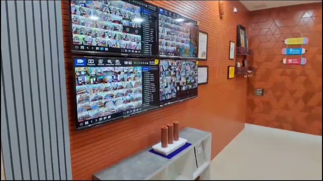 Two way communication system with mik input