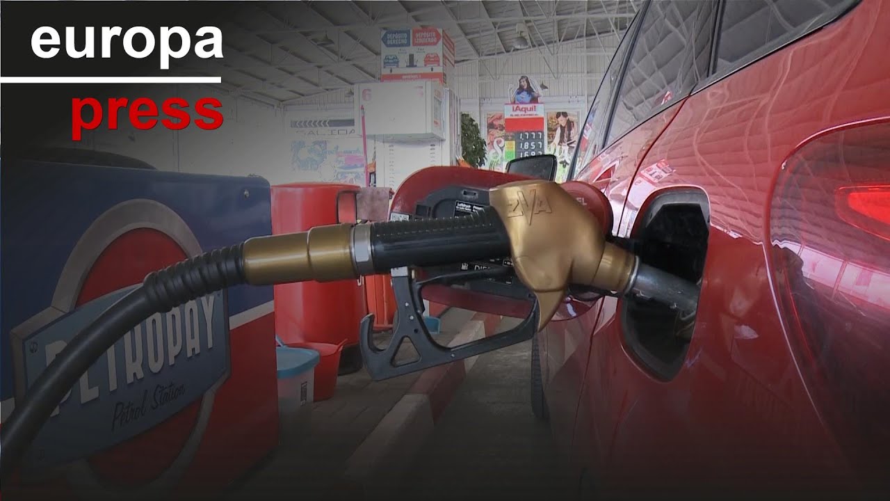 Los carburantes tocan nuevos mínimos de año ante la operación retorno de las vacaciones