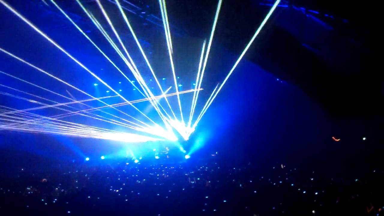 Faithless - Insomnia @ Paleis 12/Palais 12 (12/12/2015)