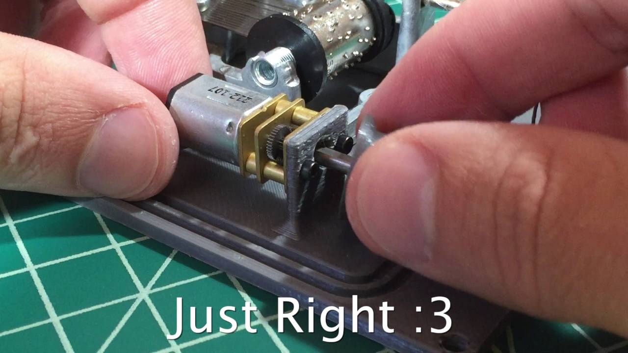 Motorizing a Music Box using a 3D Printer (Ultimaker 2+, Fusion 360)