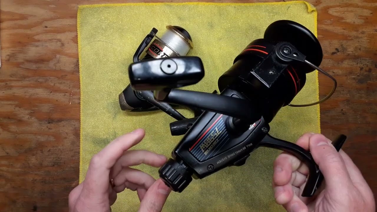 Spinning Reel Drag Systems Comparison Top vs  Rear Pros & Cons