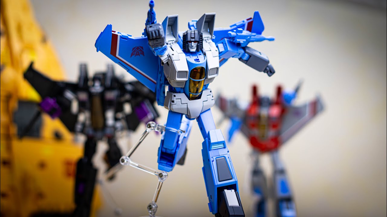 MP 52+ KO, Masterpiece Thundercracker, ft. EG 01 Comparison