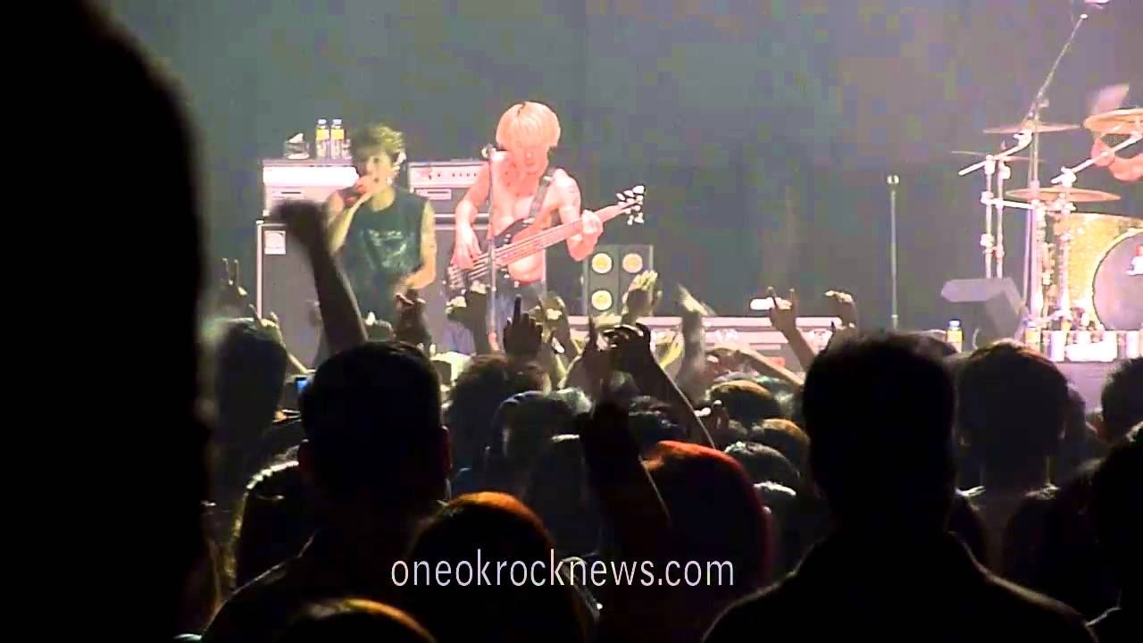 [FANCAM] ONE OK ROCK in Manila 2016 - 