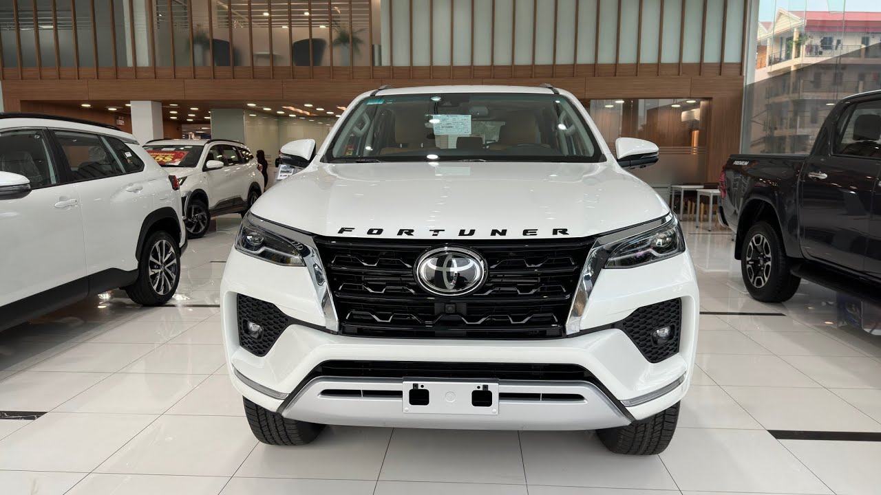 Toyota Fortuner 2023 - 2.8 L Diesel Turbo| 4 Cylinders | 4WD | Exterior and Interior