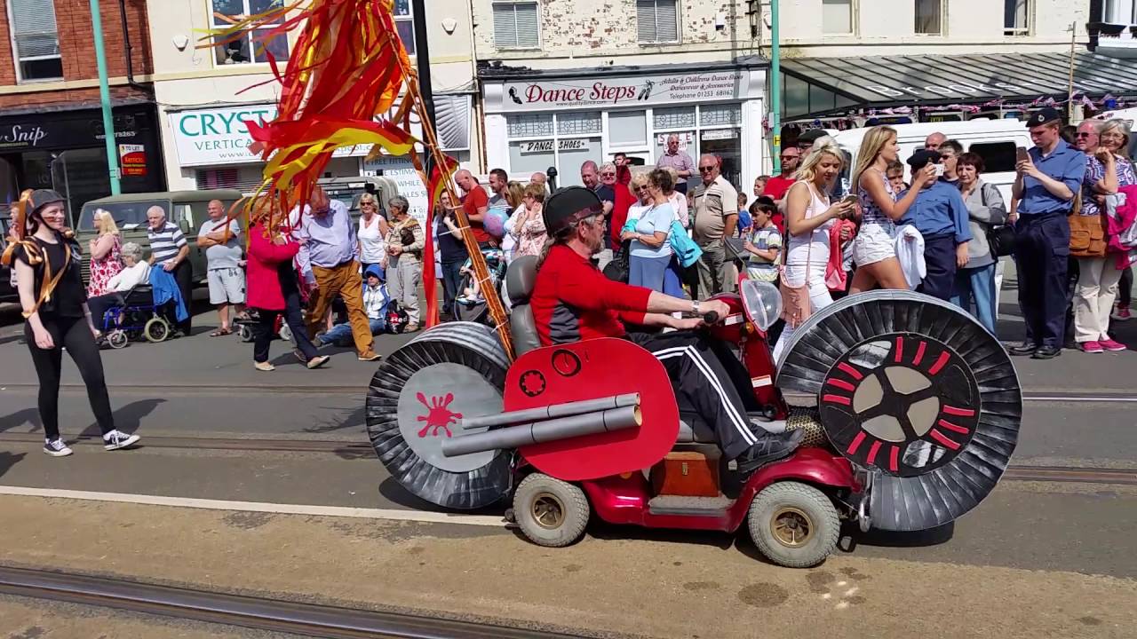 Fleetwood Tram Sunday Parade 2016