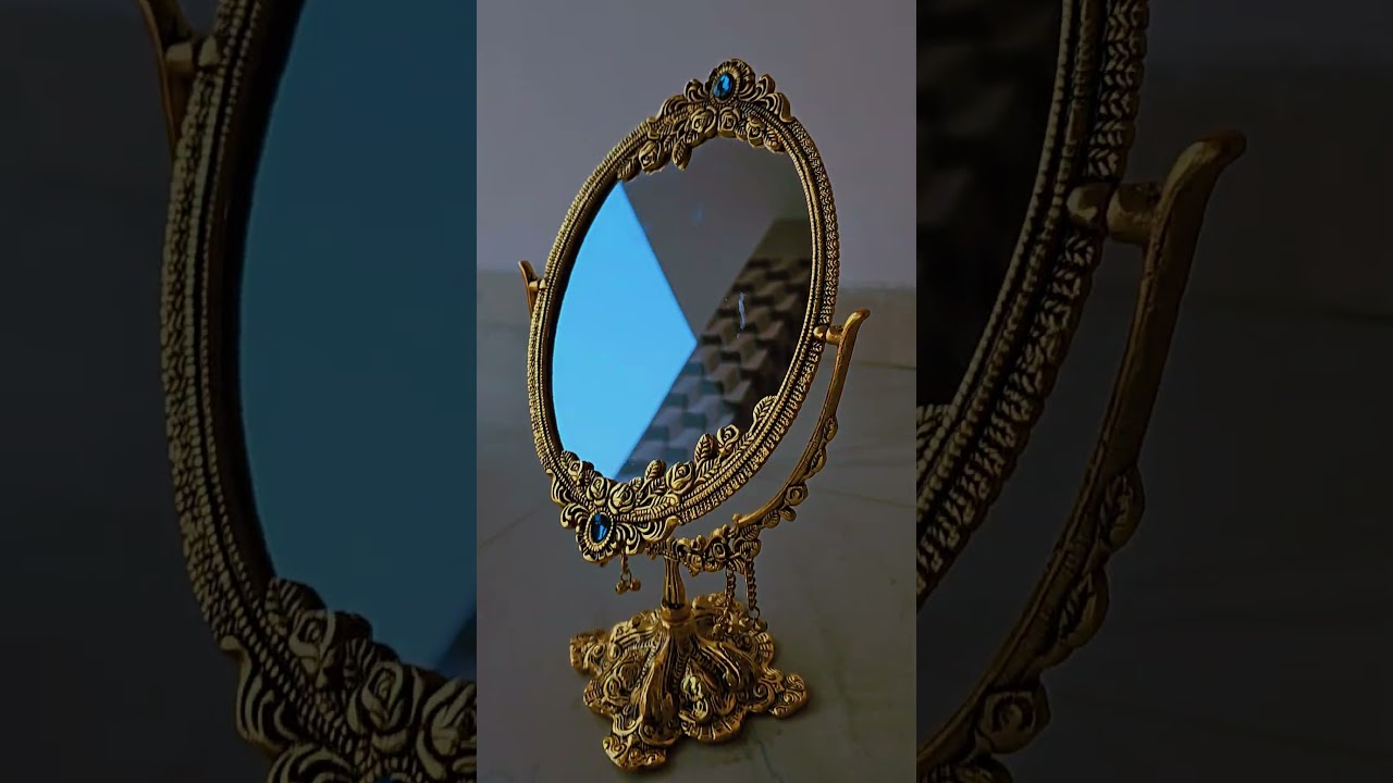 Vintage Mirror 🪞 