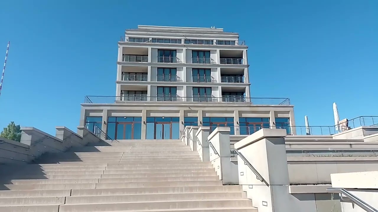 Das Atlantic Hotel in Wilhelmshaven.