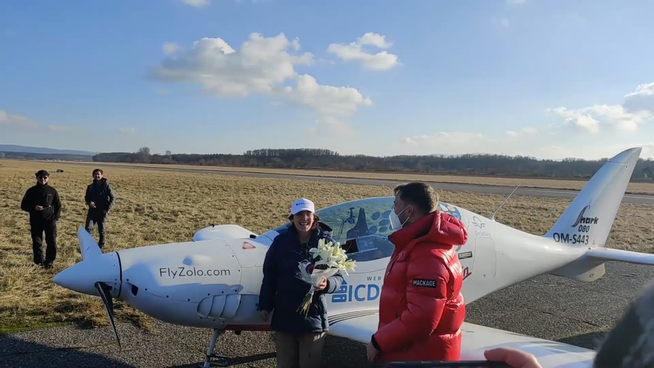 Zara Rutherford Fly Zolo in Senica and Shark ultralight low pass