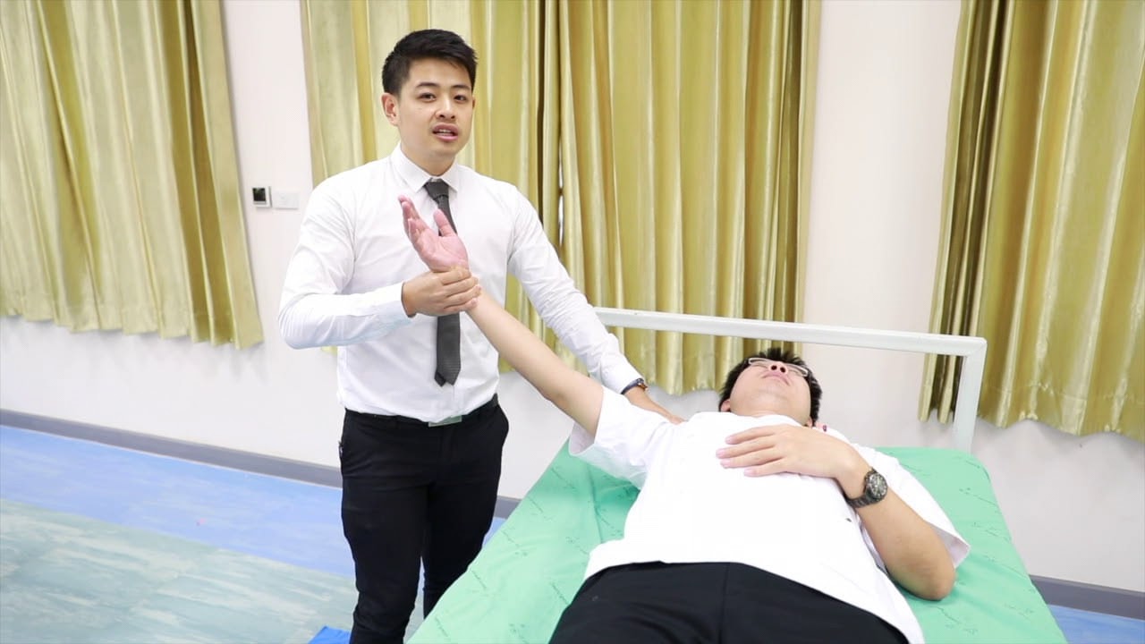 สอน Reduction Shoulder dislocation