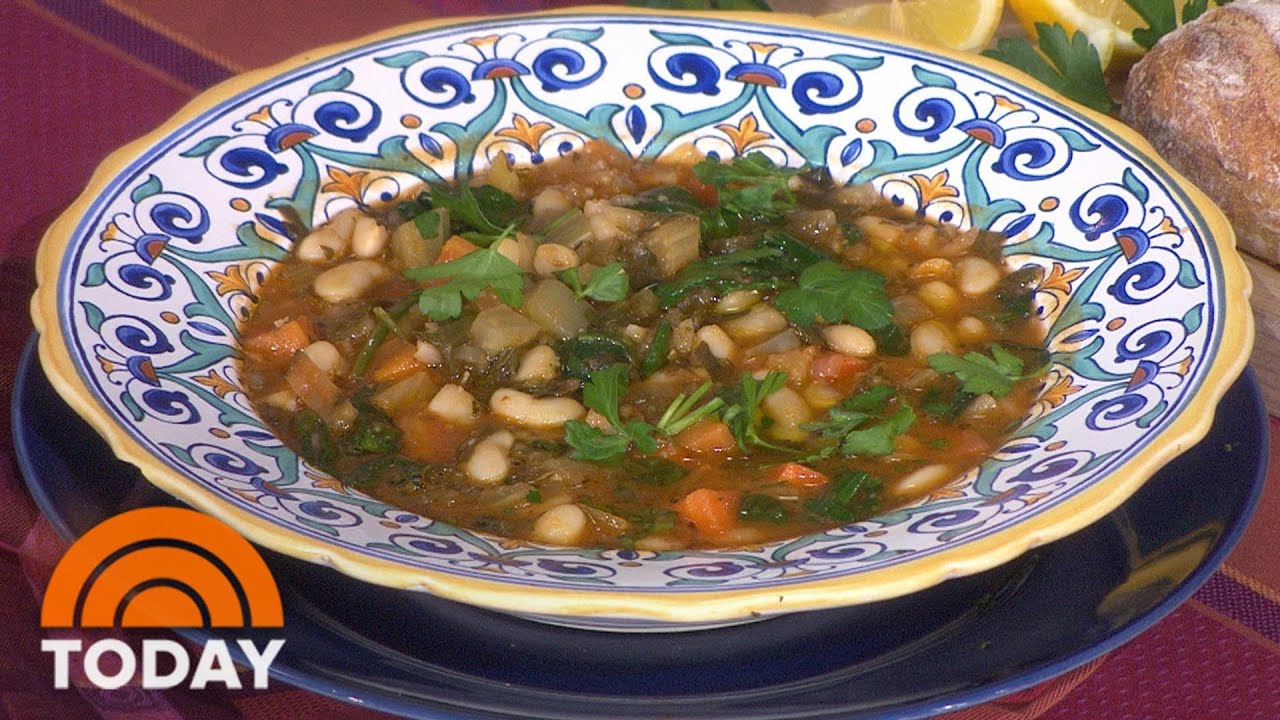 Padma Lakshmi Talks About ‘Top Chef’ And Makes A Classic Italian Soup | TODAY