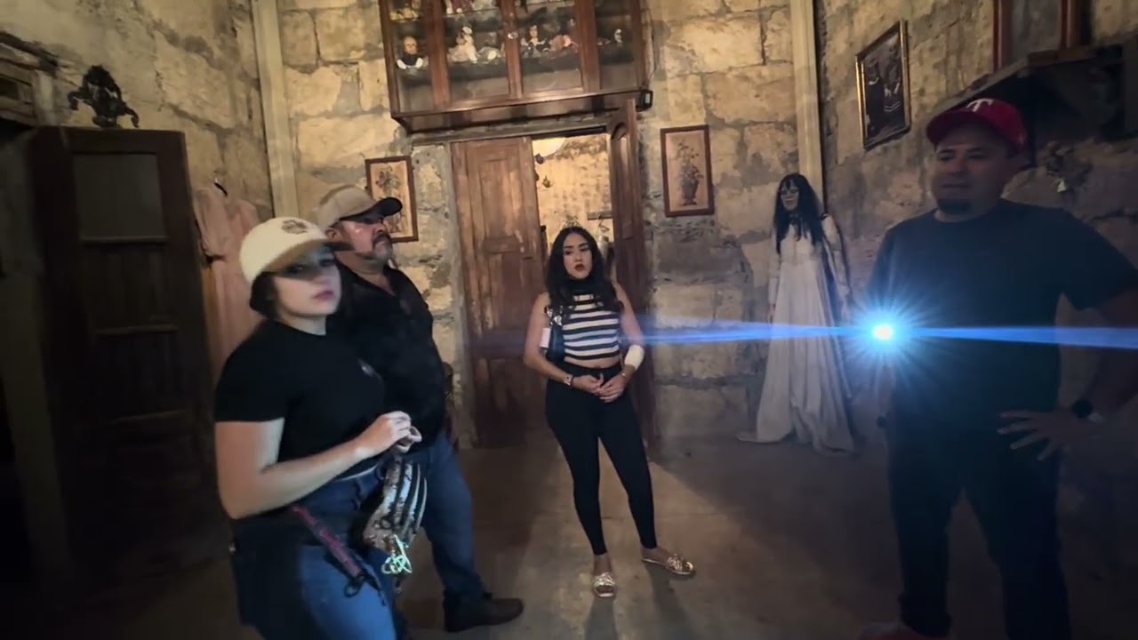 La famosa casa embrujada de Mty! La casa de Aramberri 👻🏠