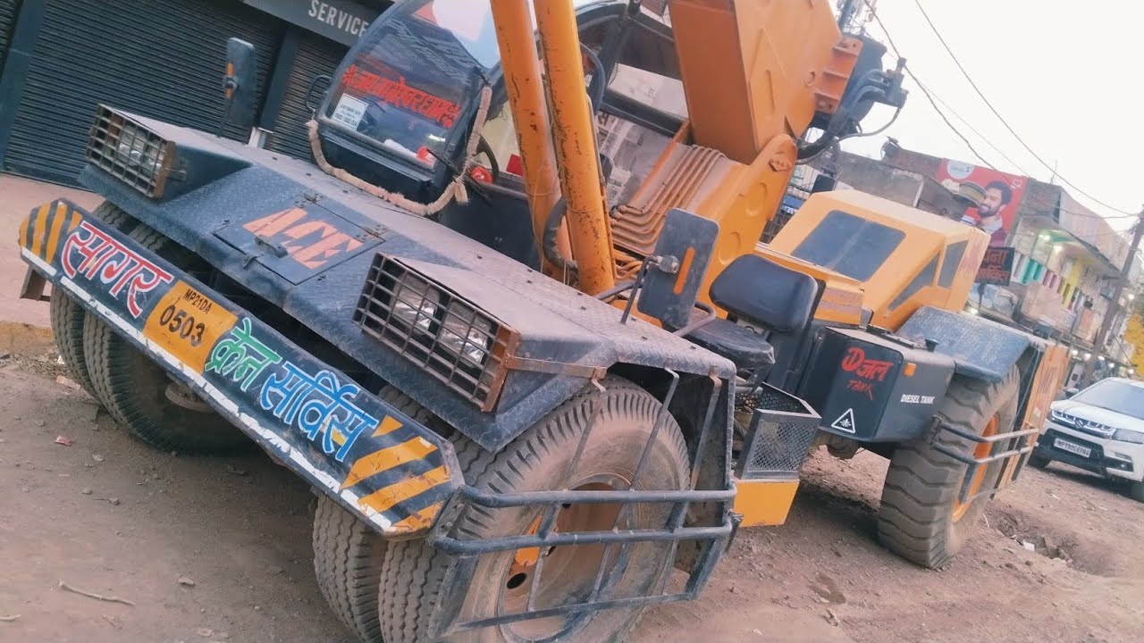 Second hand FX 150 Farhana cranesecond hand cranesecond hand crane for sale