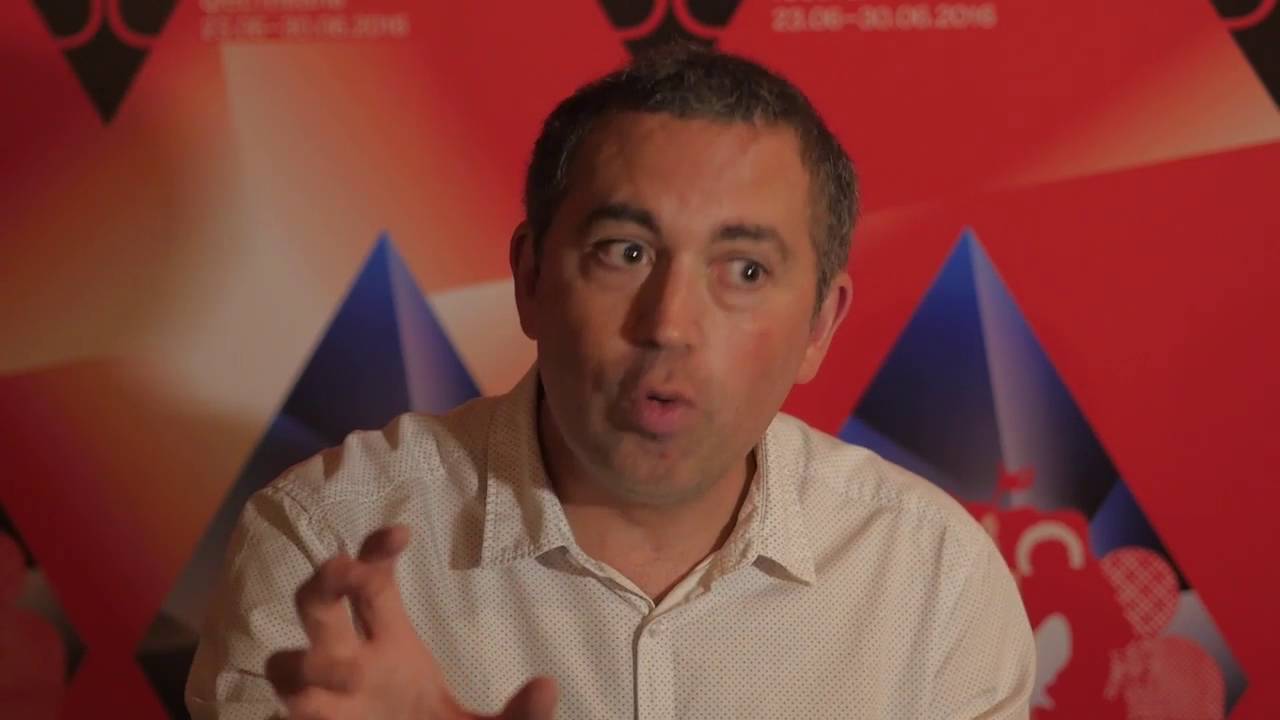 Режиссер  СЕБАСТЬЕН БЕТБЕДЕР/ S&Eacute;BASTIEN BETBEDER (МАРИ И  НЕУДАЧНИКИ/MARIE ET LES NAUFRAG&Eacute;S)