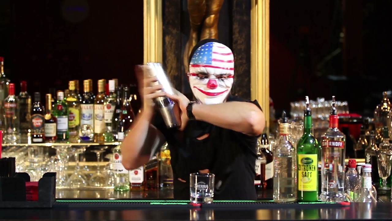 Best of INSOMNIA Cocktails -  Bloody Berlin Sour
