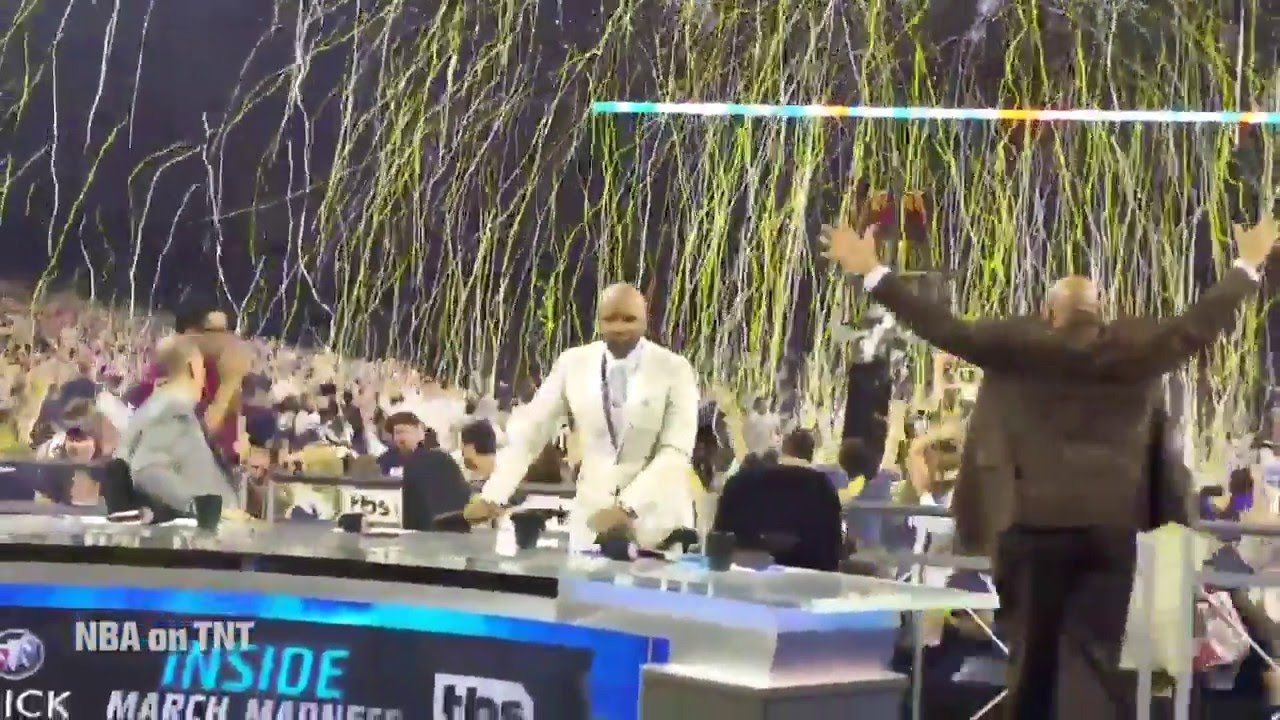 Men's Basketball: Kris Jenkins Shot - Social Reaction